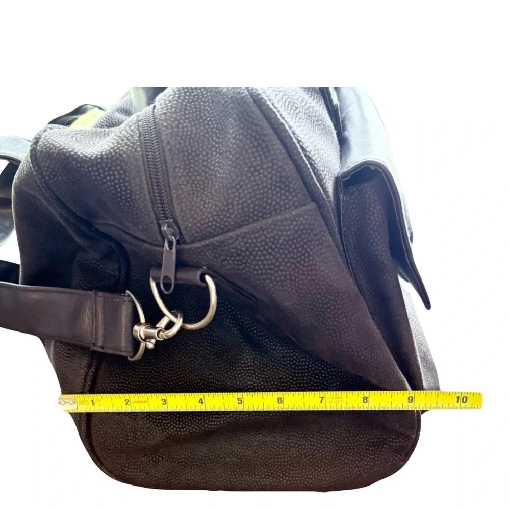 Lagerfeld‎ Mens Brown Textured Pebble Duffel Bag Weekend Travel Carry On